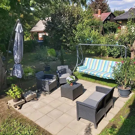 بيت للعطل In Agard - Velence-see 20586 *